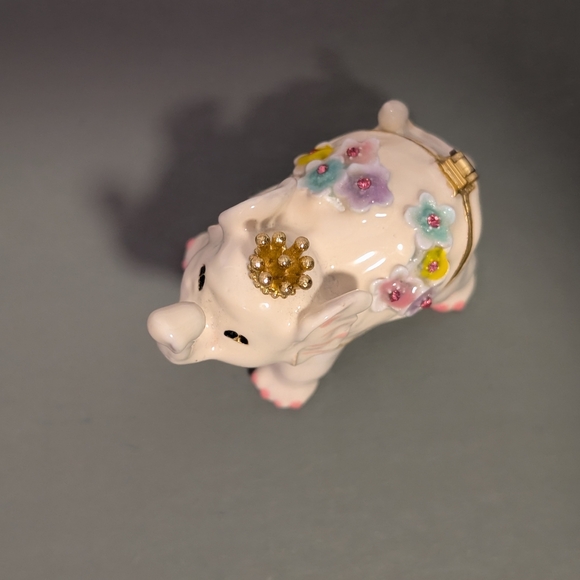 Elegant White Elephant Figurine with Gold Accents - Picture 2 of 3